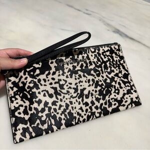 NWT MICHAEL KORS JET SET TRAVEL BLACK+OPIC WHITE HAIRCALF BIG ZIP CLUTCH